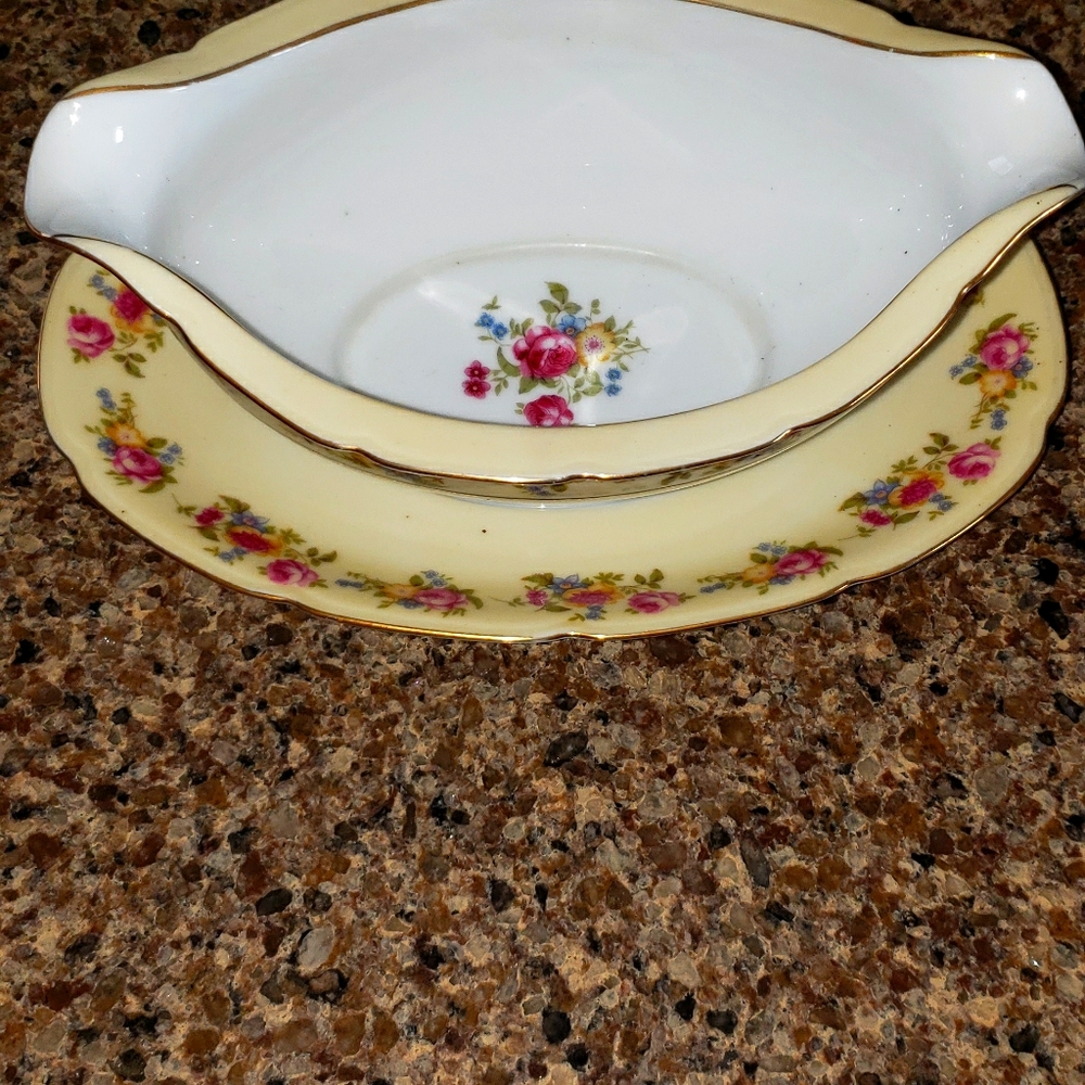 Gold Castle serving bowl